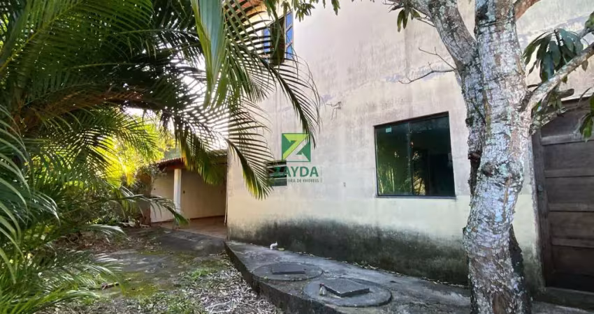 Casa à venda em casimiro de abreu-rj, jardim miramar: 2 quartos, 1 suíte, 1 sala, 2 banheiros, 1 vaga, 130m². aproveite!