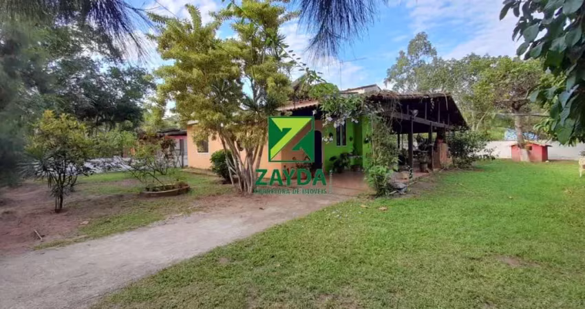 Chácara em condomínio exclusivo em cabo frio-rj, 4 quartos, 3 suítes, 2 salas, 1 banheiro, 1.000 m² de área.