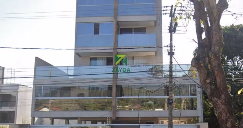 Apartamento à venda em Rio das Ostras-RJ: 1 quarto, 1 sala, 1 banheiro, 1 vaga de garagem na Av. Gov. Roberto Silveira, Costa Azul.