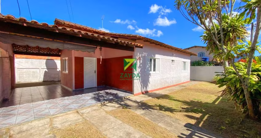 Casa linear à venda com quintal em Barra de São João - Vila Campo Alegre!  Á poucos passos da Rodovia Amaral Peixoto