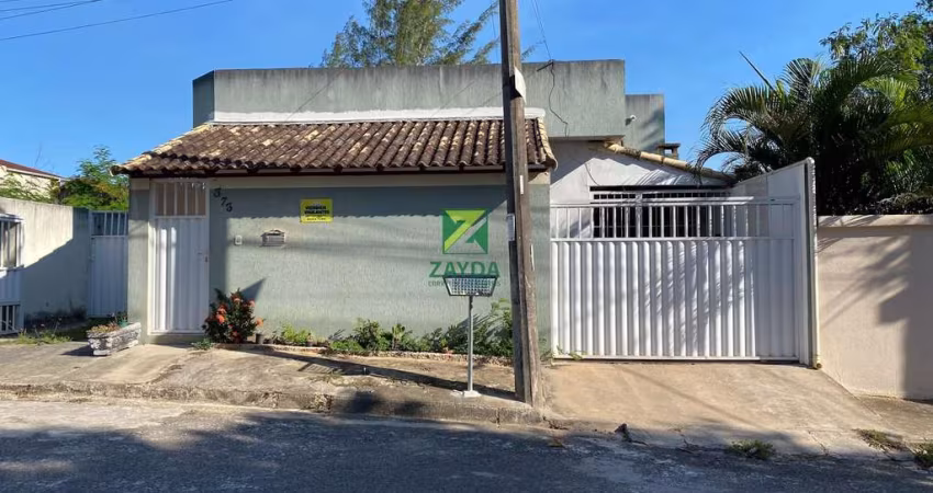 Casa linear à venda em Rio das Ostras no Parque das Flores. Oportunidade