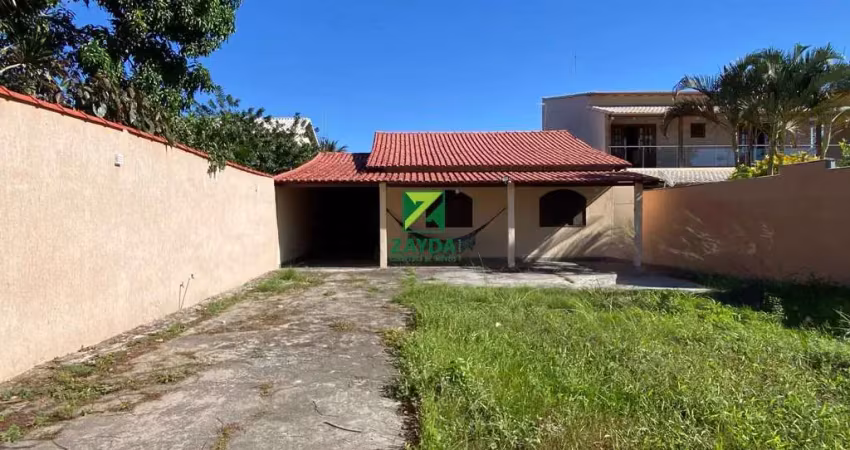 Casa à venda em jardim miramar-rj: 3 quartos, 2 banheiros, 3 vagas de garagem - oportunidade imperdível!