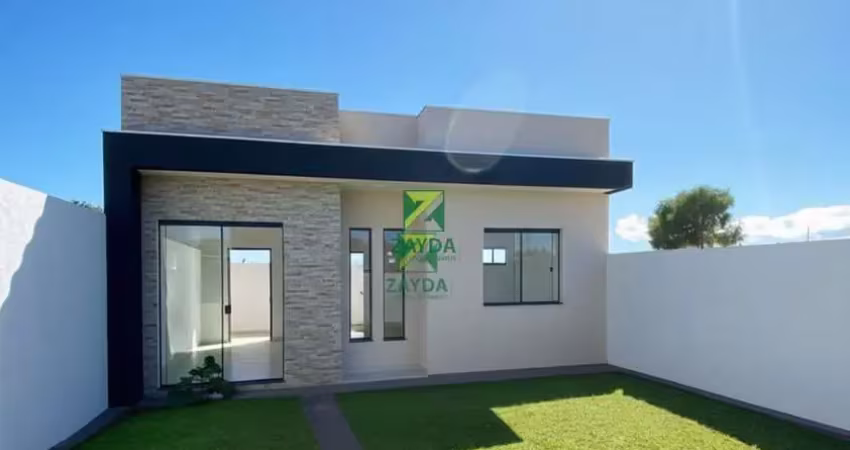 Casa linear na quadra da praia com a zayda construtora!