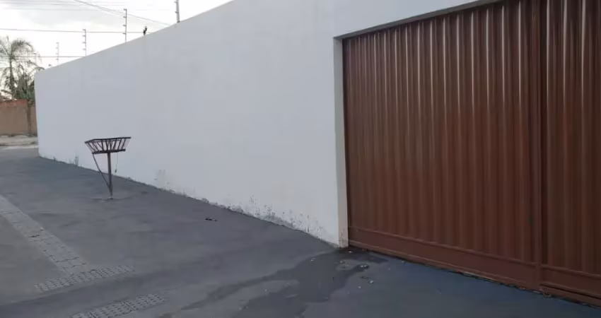 Casa à venda, 3 quartos Sendo 1 suíte de 162,00 m² na Vila Maria - Ap. Goiânia.