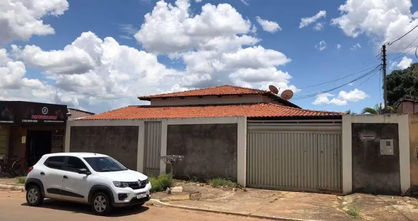 Casa à venda com 3 quartos sendo 1 suíte no Parque Industrial João Braz