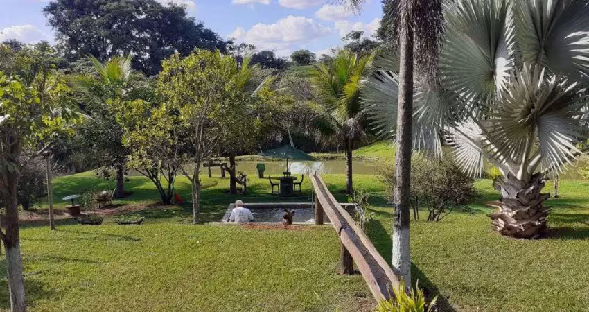 Chácara em bela vista de goiás, 4.300 metros, rica em água.