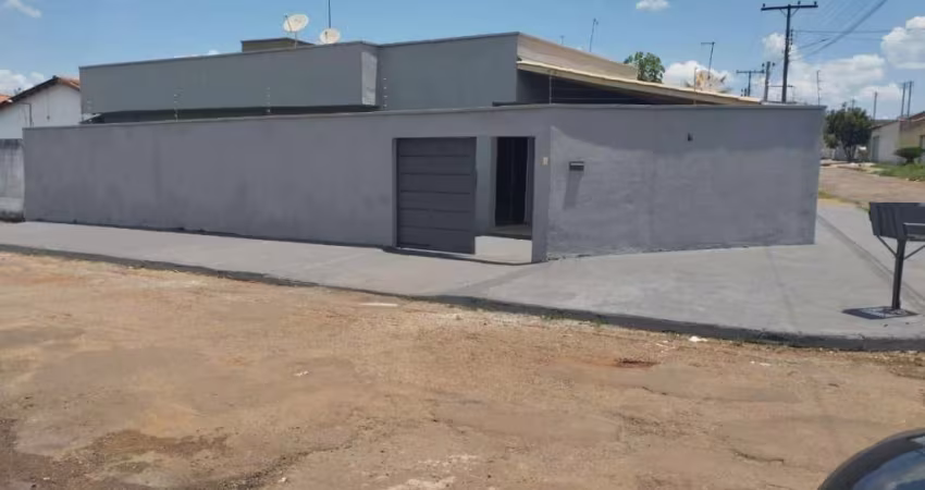 Casa à venda com 3 quartos, sendo 1 suíte de 170,00m² no Residencial Triunfo