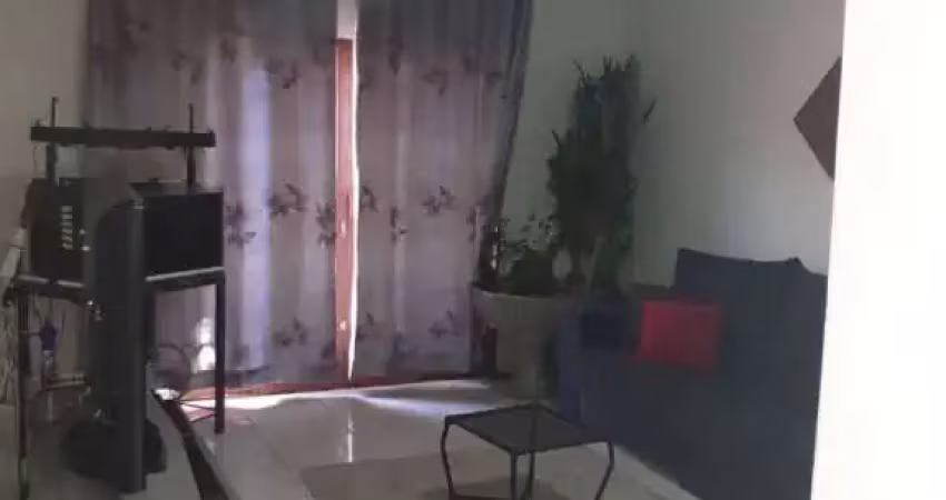 Casa à venda com 3 quartos sendo 1 suíte de  de 216,99 m² no  Setor Garavelo.