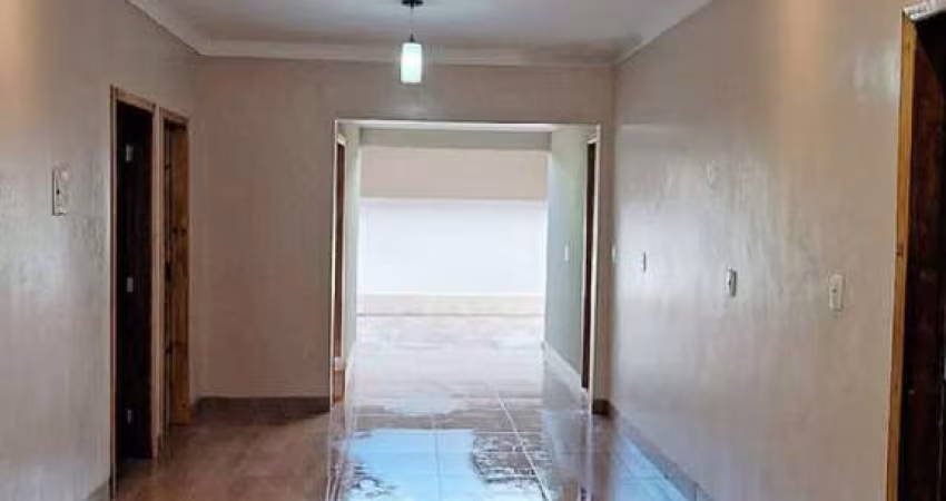 Casa 3 quartos, sendo 2 suítes de 250,00 m² no Conjunto Vera Cruz 2 - Goiânia