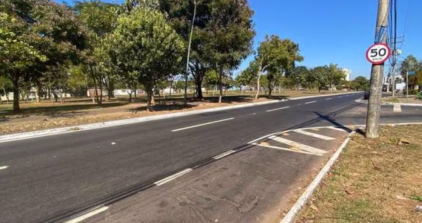 LOTE À VENDA DE 473,00m² NO SETOR GOIÂNIA 2.