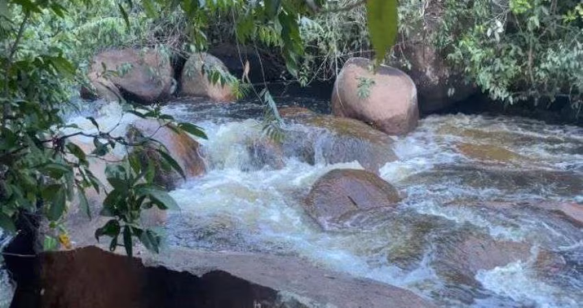Fazenda  Cidade de Bonito de Minas, Minas Gerais de 2.879,85 hectares.