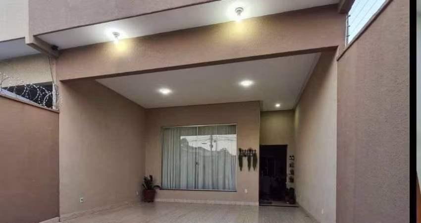 Casa à venda de 3 quartos sendo 1 Suíte, no  Setor Goiânia 2, Goiânia/GO.