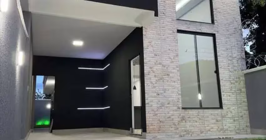 Casa à venda de 3 quartos sendo 1 suíte de 100,00m²  no Jardim Cristalino