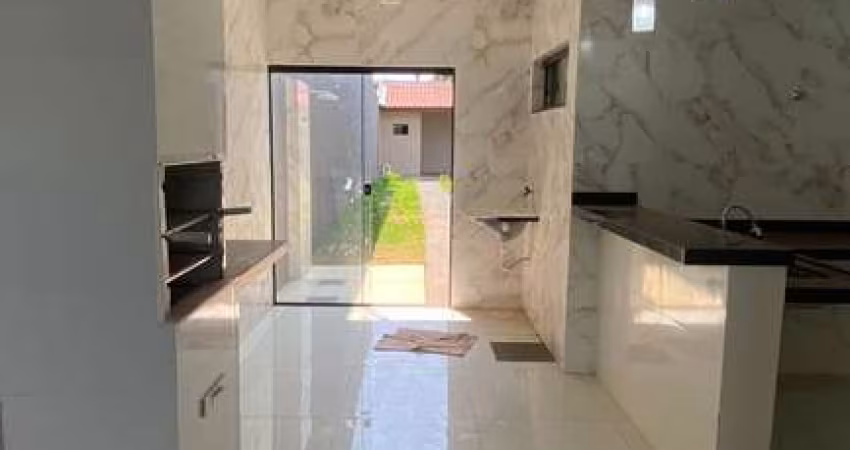 Casa à venda com 140,00 m² com 3 quartos sendo 1 suíte no Setor Maysa - Trindade