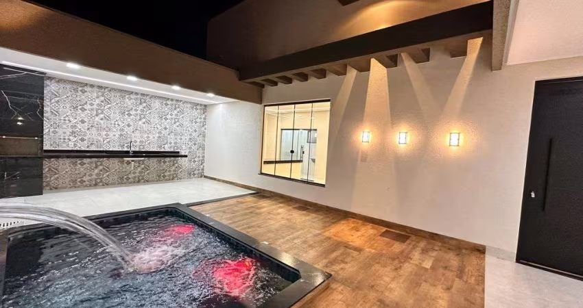 Casa com piscina Setor Três Marias