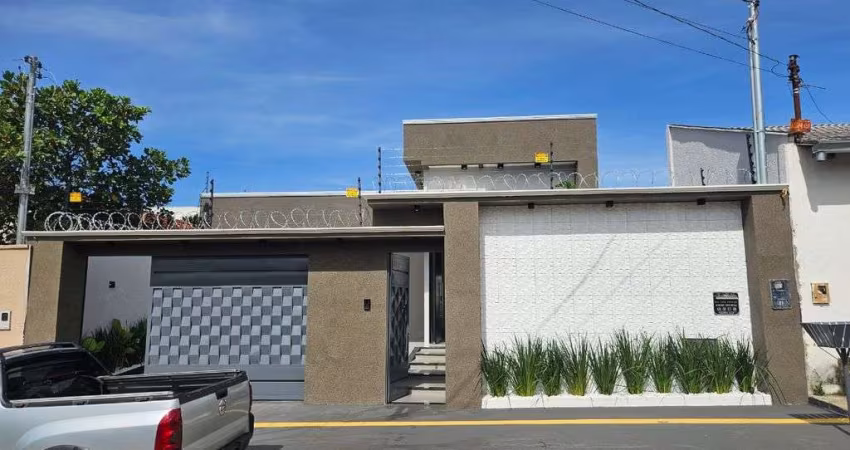 Casa de alto padrão à venda, 3 quartos sendo 2 suítes de 172,00m² -  Bairro Ilda