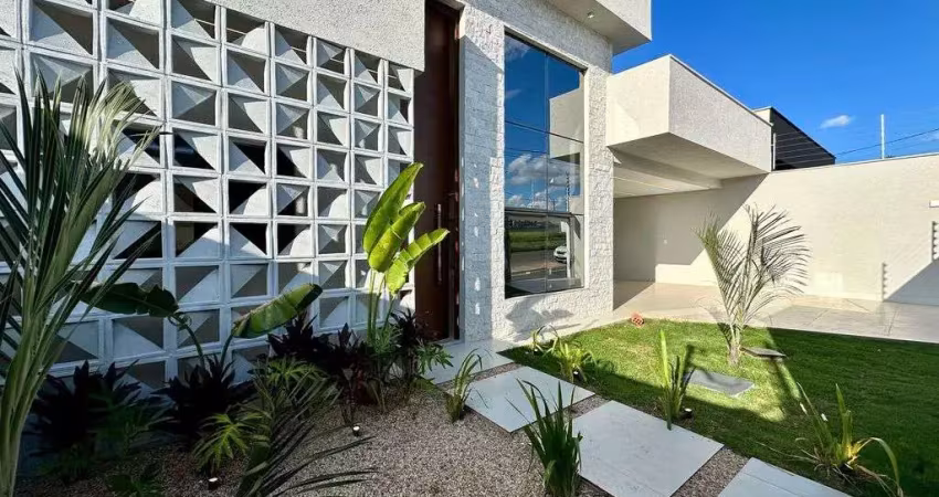 Casa três suítes com piscina