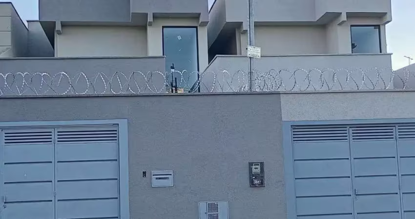 Sobrado de 3 quartos à venda no moinho dos ventos, com 179 m²