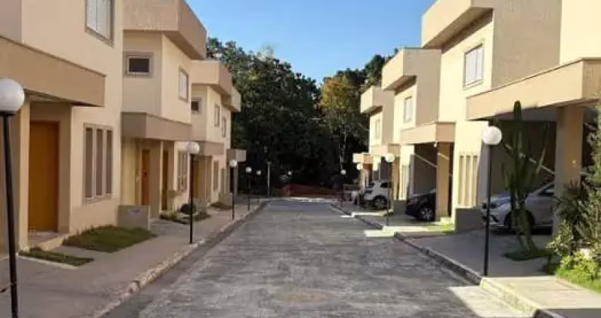 Casa em condomínio fechado com 3 quartos para alugar na Rua Osório Arantes, Qd. 77A, Vila Maria, Aparecida de Goiânia