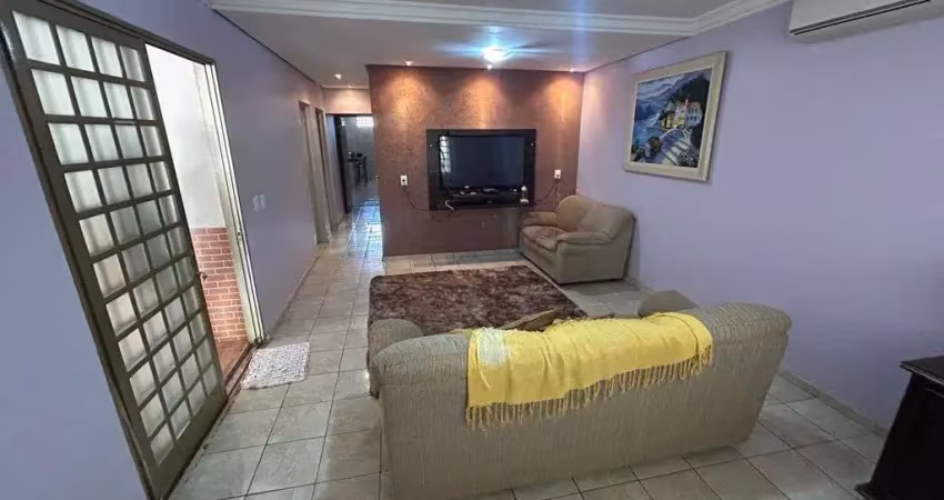 Casa ampla com 3 quartos a 500m da ufg - setor residencial campus