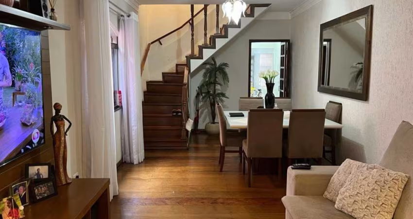 Sobrado a venda com 03 dormitórios na Vila Cardoso Franco por apenas R$ 650.000,00, Casa a venda com 03 dormitórios na Zona Leste por R$ 650.000,00