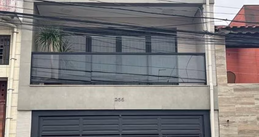Magnífica Casa com 3 Quartos e 2 Suítes no Jardim Sapopemba - São Paulo-SP  225m²  2 Vagas  Oportunidade Única!