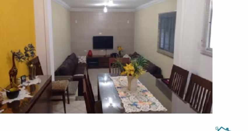 Imperdível Casa à Venda em São Paulo-SP, no Jardim Sapopemba: 4 quartos, 3 salas, 4 banheiros, 2 vagas, 200m². Confira!