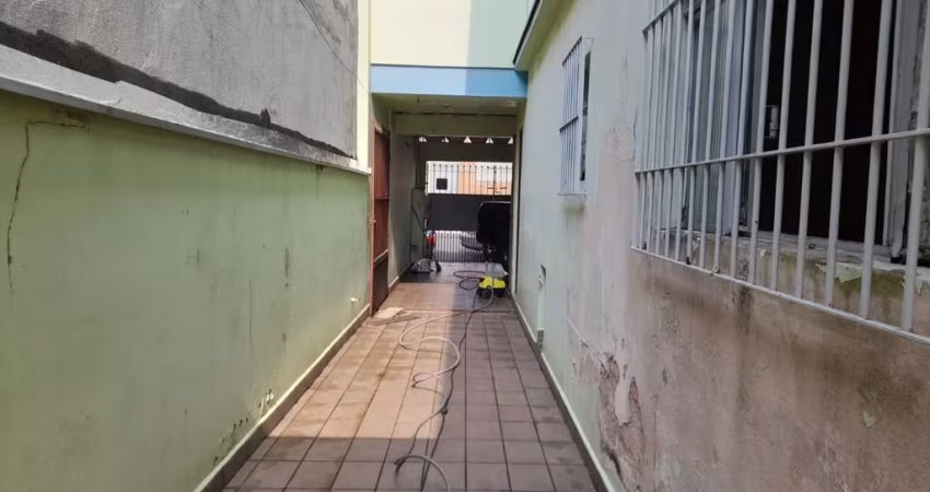 Imperdível casa à venda em São Paulo-SP, bairro Jardim Tietê: 4 quartos, 2 salas, 2 banheiros, 2 vagas de garagem, 134m² de área.