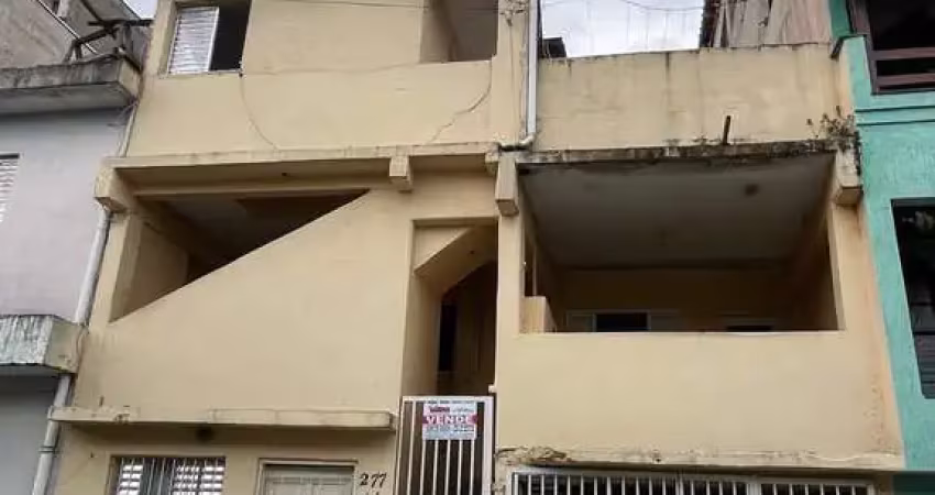 Imóvel impecável na fazenda da juta: casa com 5 quartos, 3 salas, 4 banheiros e 120m² de área!