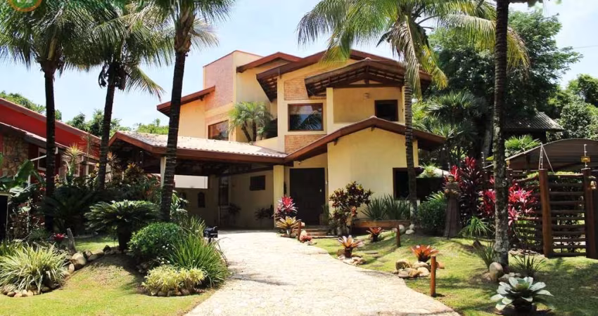 Casa de Alto Padrão, Condomínio Taubaté Village, Taubaté