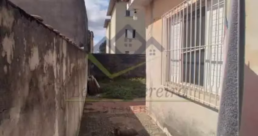 Casa 2 Quartos à venda, 114 m² por R$ 350.000 - Vila Figueira - Suzano/SP