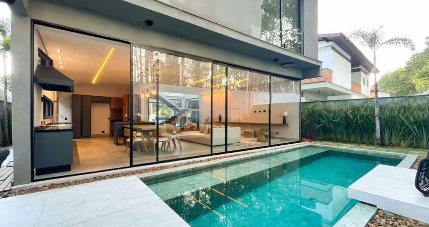 Casa com 4 Quartos, 320 m² - venda  Alphaville 04 - Santana de Parnaíba/SP