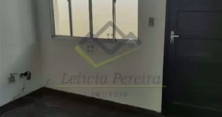 Casa com 2 dormitórios à venda, 119 m² por R$ 275.000,00 - Parque Maria Helena - Suzano/SP