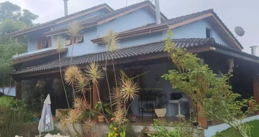 Chácara com 4 quartos à venda, 3400 m² por R$ 2.000.000 - Pedreira - Arujá/SP