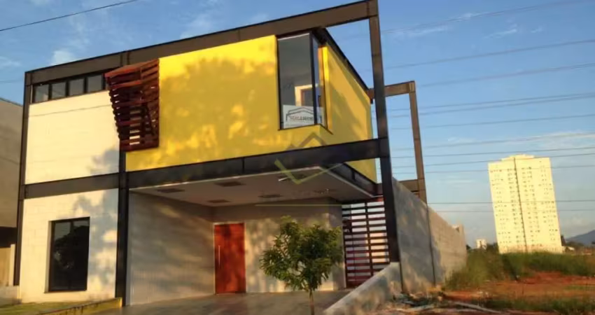 Casa com 3 dormitórios à venda, 260 m² por R$ 1.405.000,00 - Vila Oliveira - Mogi das Cruzes/SP