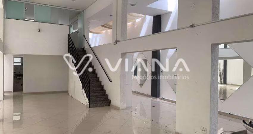Prédio Comercial para Venda ou Locação no Bairro Jardim em Santo André