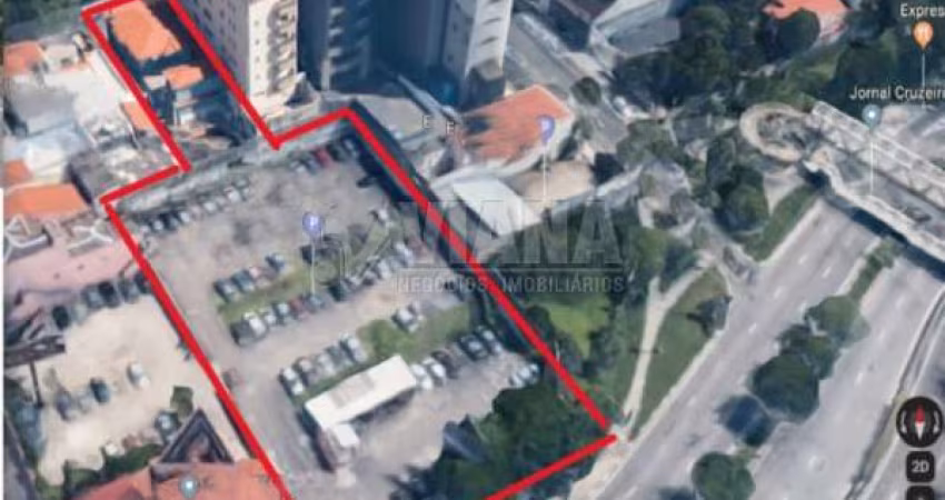Terreno com 2.747,82 m 2  à Venda  Centro de Santo Andre