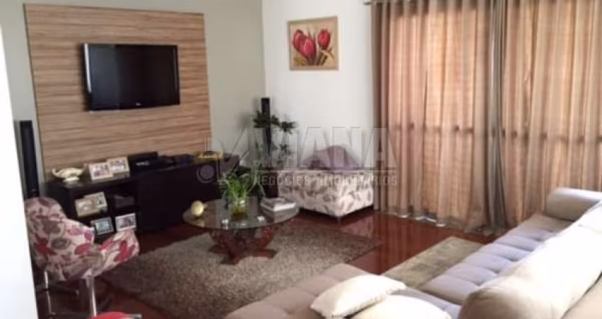 Apartamento à Venda com 4 Dormitórios no Bairro do Ipiranga em São Paulo.