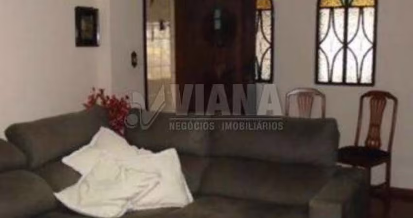 Sobrado com 3 Dormitórios à Venda no Bairro Jardim Utinga em Santo André