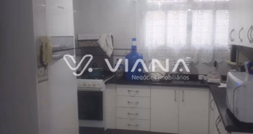 Casa à Venda com 3 Dormitórios no Bairro Vila Camilópolis em Santo André !