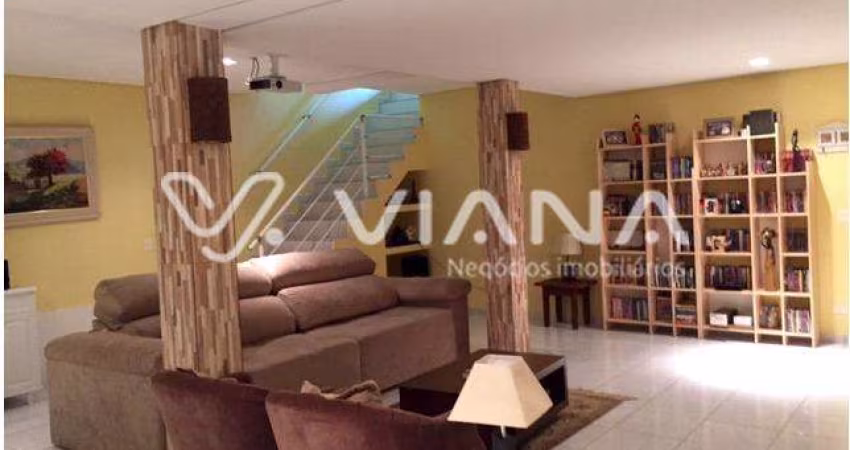 Sobrado à Venda com 3 Quartos no Bairro Vila Floresta em  Santo André!
