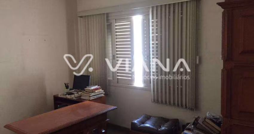 Sobrado Comercial para locação no Bairro Vila Bastos em Santo André