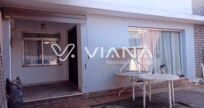 Casa com  Dormitorios em Vila Homero Thon , Santo André