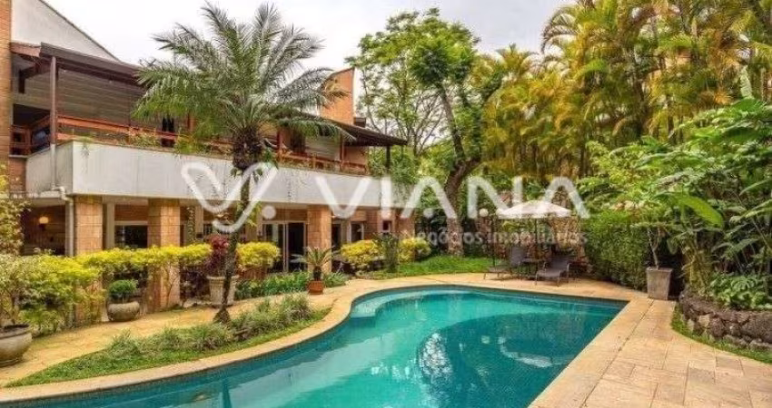 Casa em Condomínio á VENDA  em Jardim Cordeiro com 1.100 m², São Paulo.