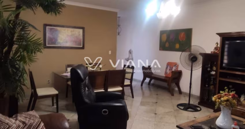 Casa á Venda, 3 dormitórios, no Bairro São João Clímaco em São Paulo