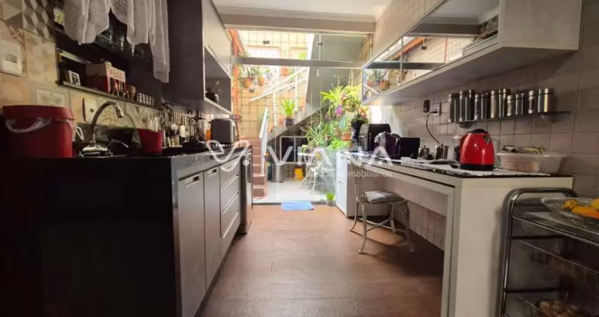 Casa térrea 2 dormitórios á venda no bairro cerâmica em são caetano do sul