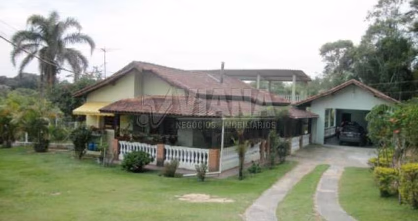 Chácara com 4 Dormitorios em Santana , Cotia