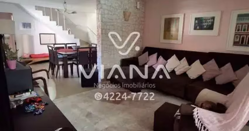 Sobrado à venda bairro mauá 3 quartos sendo 1 suíte 3 vagas