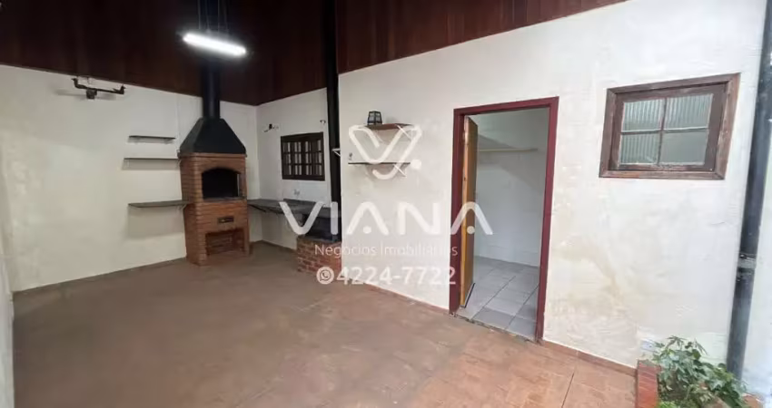 Casa térrea 2 dormitórios com churrasqueira e 2 vagas no bairro cerâmica - são caetano do sul