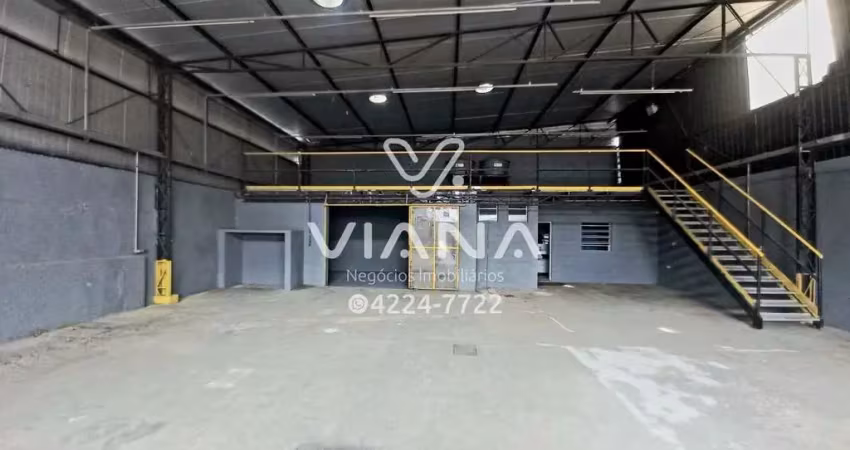 Galpão comercial de 243m² com mezanino para alugar no bairro fundação em são caetano do sul